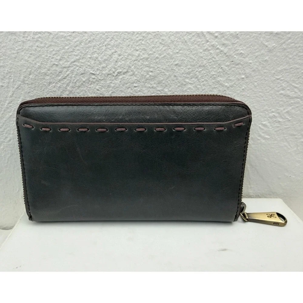 HOBO International Leather Zip Around Wallet Gray Whipstitch Organizer
